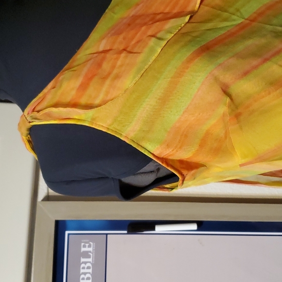 Silk Top in Citrus Colors, Sz M - Picture 5 of 16